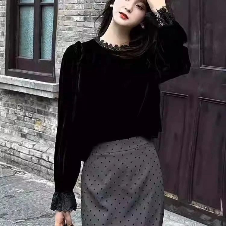 花边领黑色金丝绒长袖打底2025秋新款女装衬衣高级感气质显瘦上衣