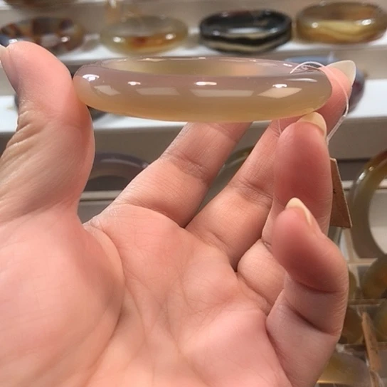 玛瑙/玉髓未镶嵌手镯13号