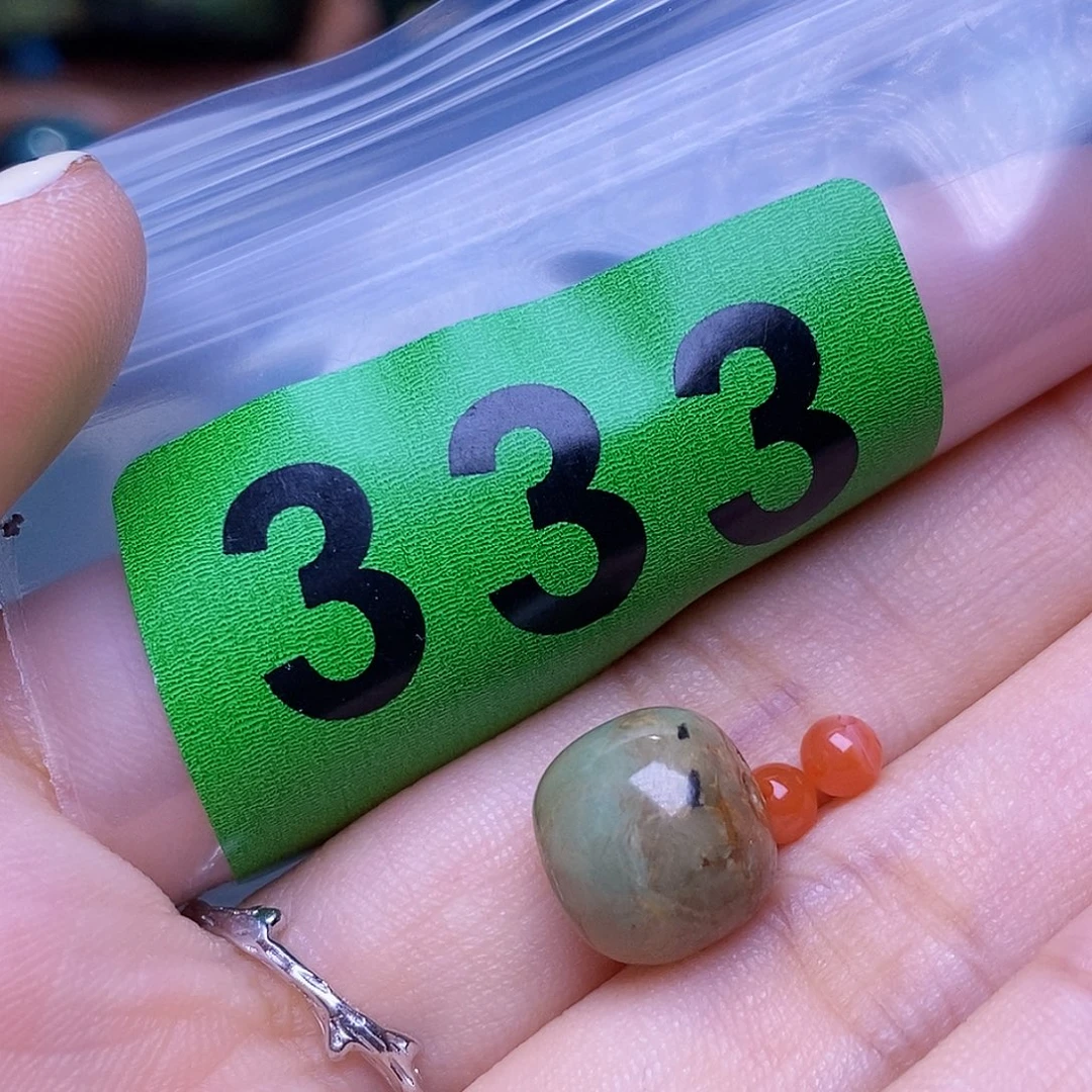 未镶嵌南红玛瑙珠宝奇石