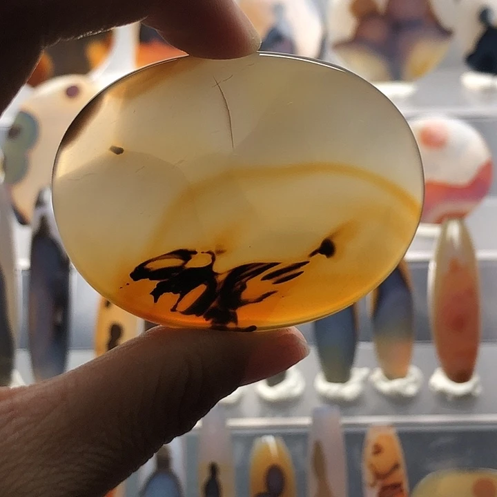 玛瑙/玉髓未镶嵌珠宝半成品135