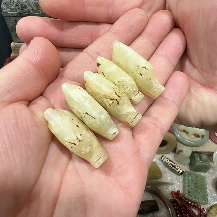 和田玉（糖玉）未镶嵌挂件