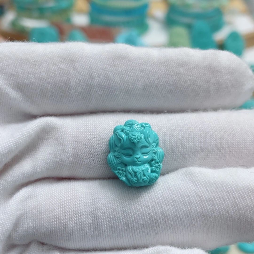 绿松石未镶嵌珠宝奇石