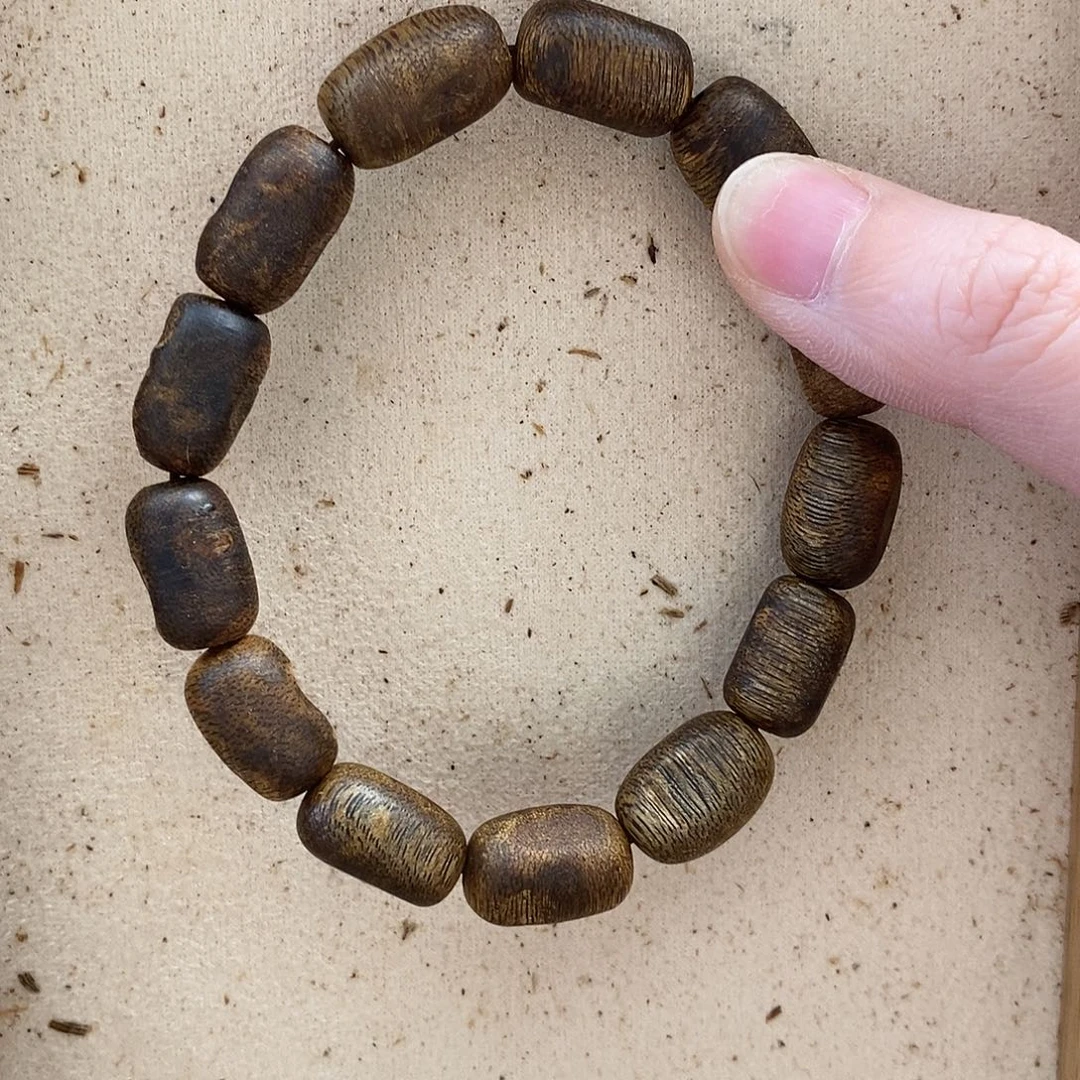 沉香手串卡10单圈留疤11克➕