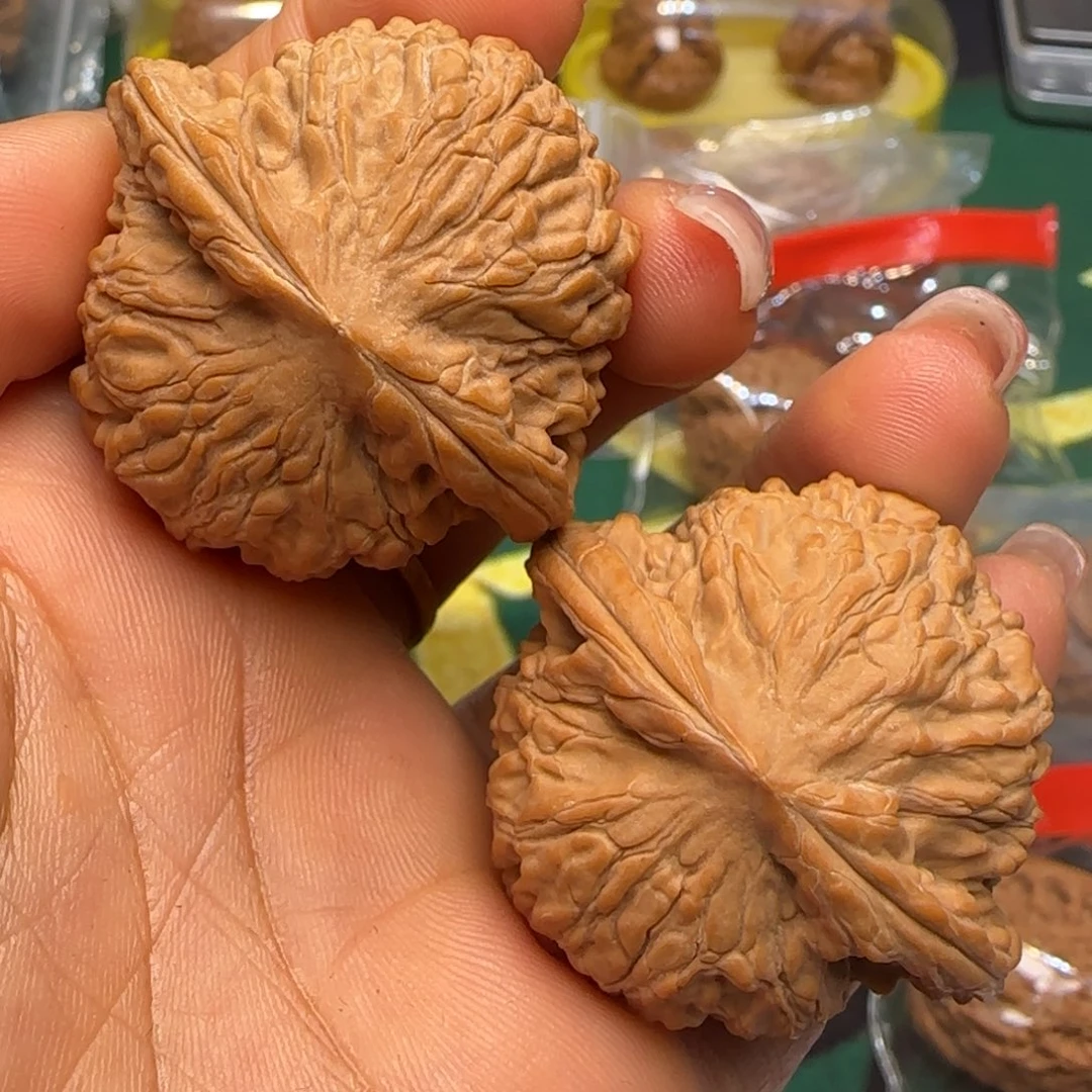 文玩核桃吊坠43全品平谷爱心