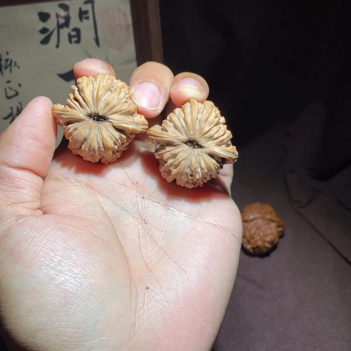 桃核把件山*文玩核桃 正杨楼