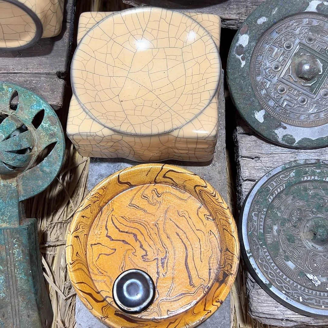 荆***哥瓷片陶瓷艺术品制作工艺