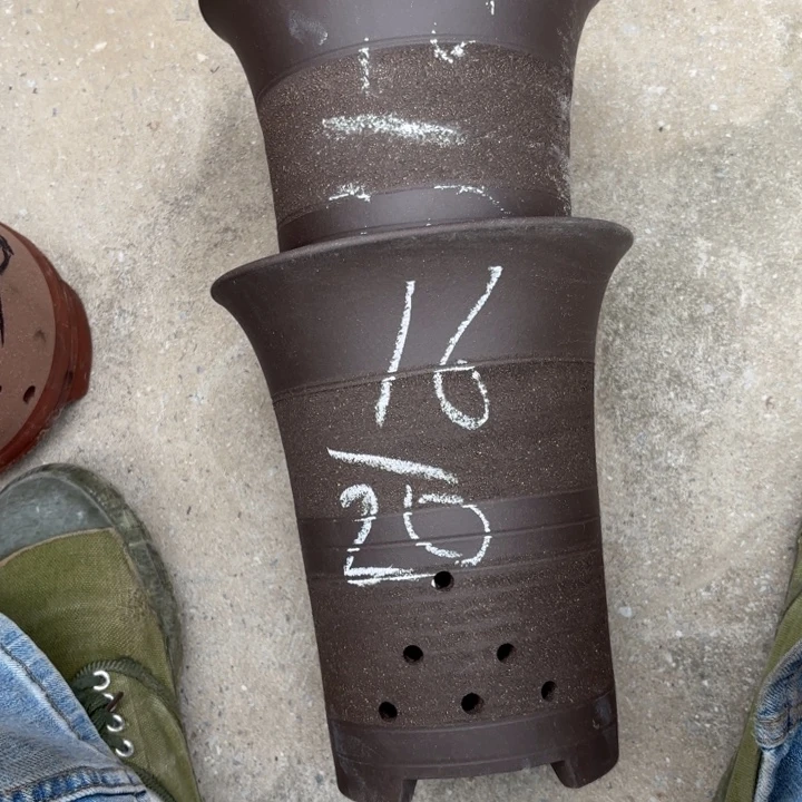 紫砂花盆紫砂的颜色