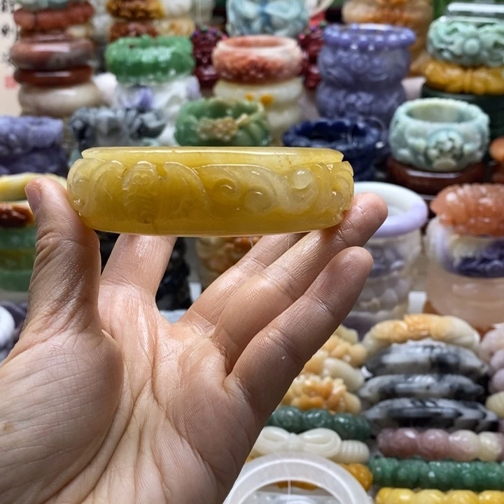 石英质玉未镶嵌手镯