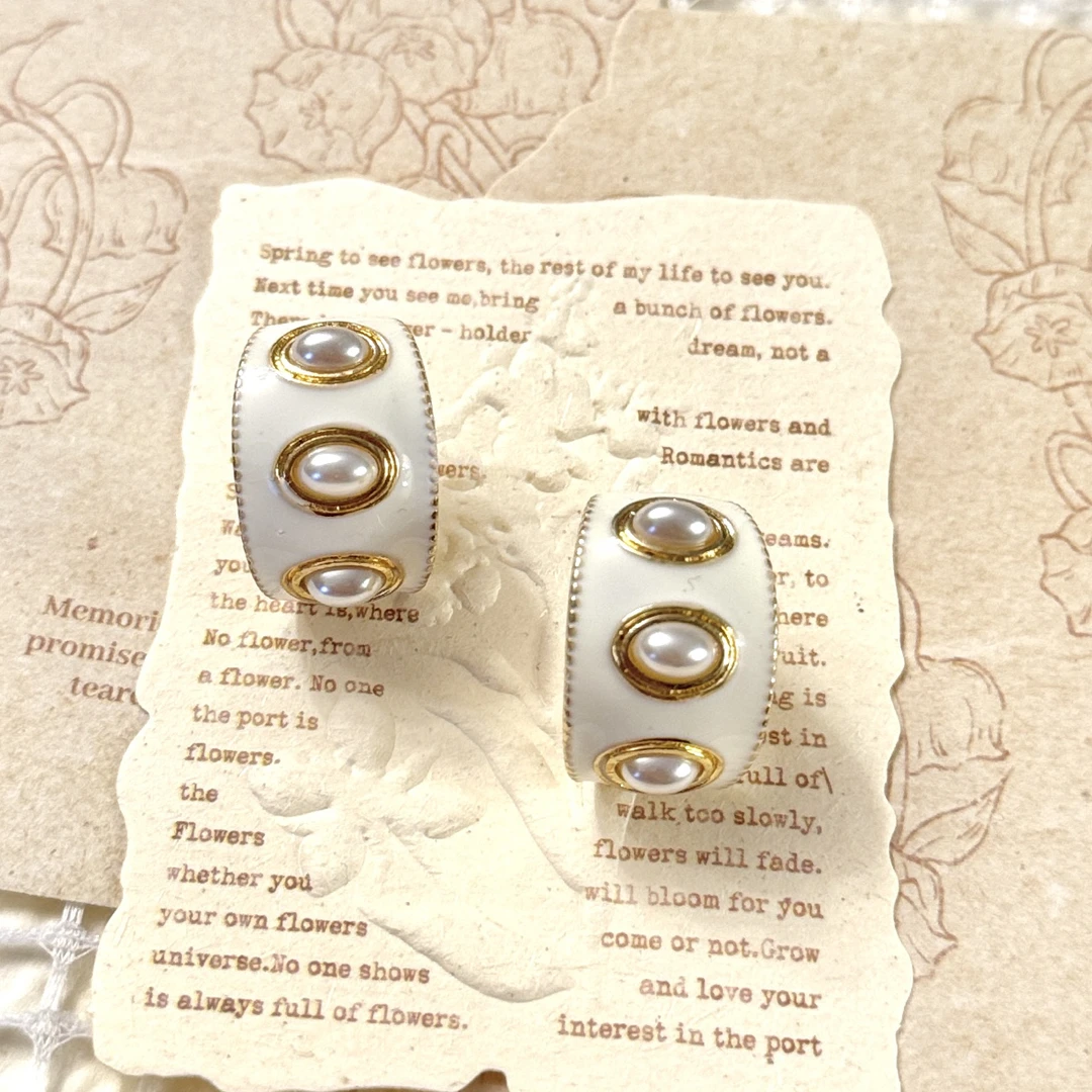 925银耳饰 LARVINA法式白色耳环