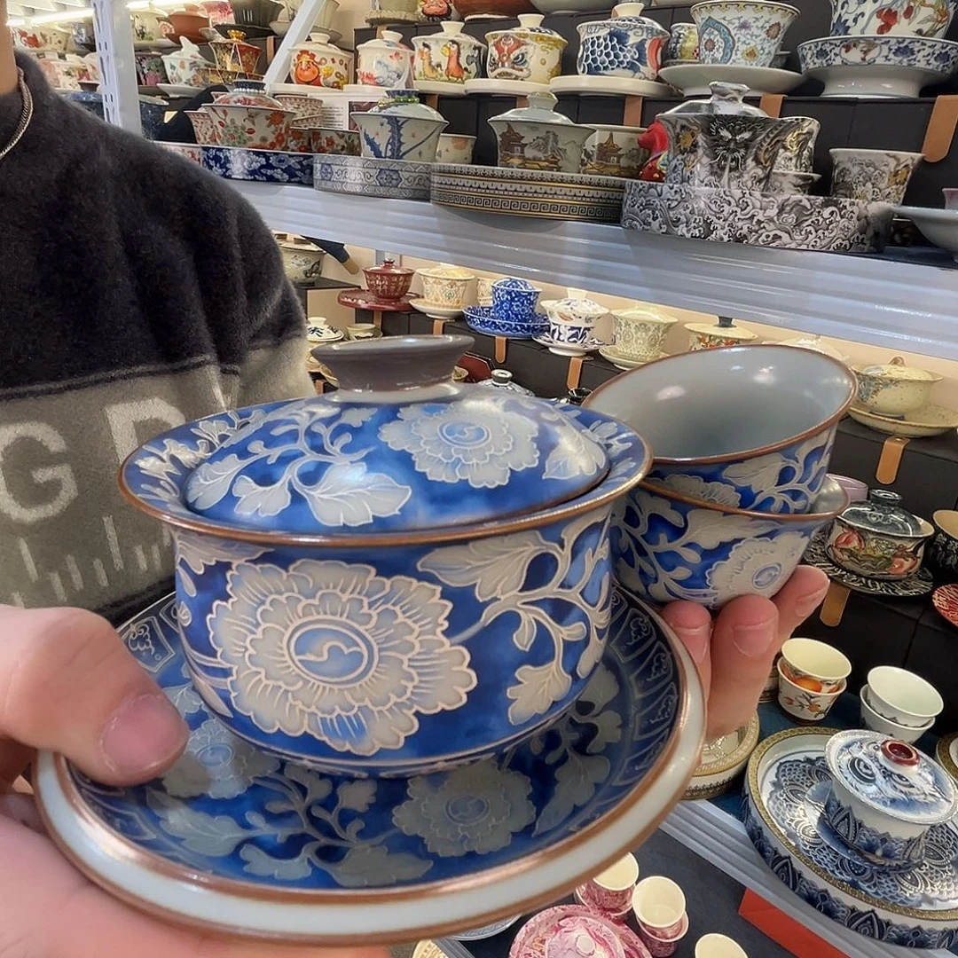 这些盖碗很漂亮！！！