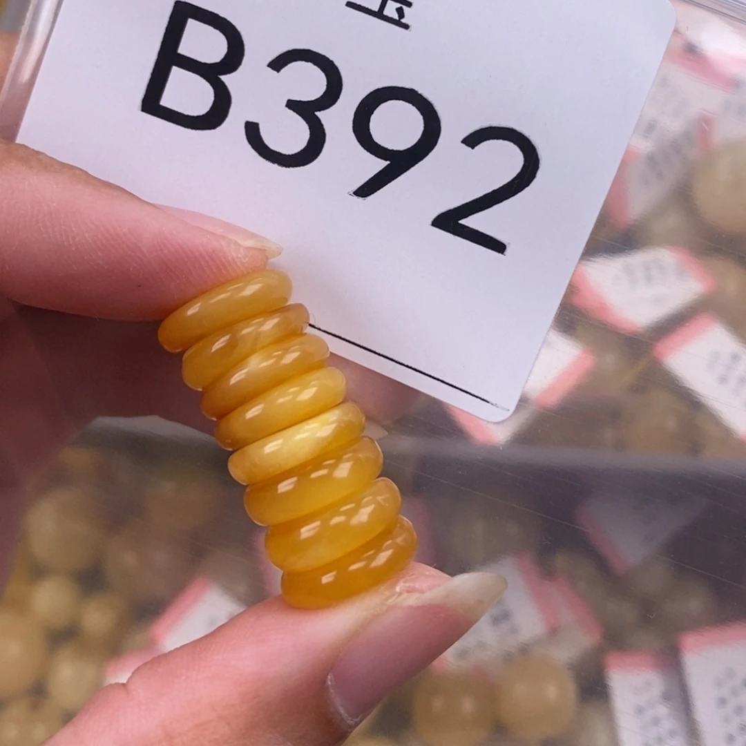 琥珀未镶嵌珠宝奇石12