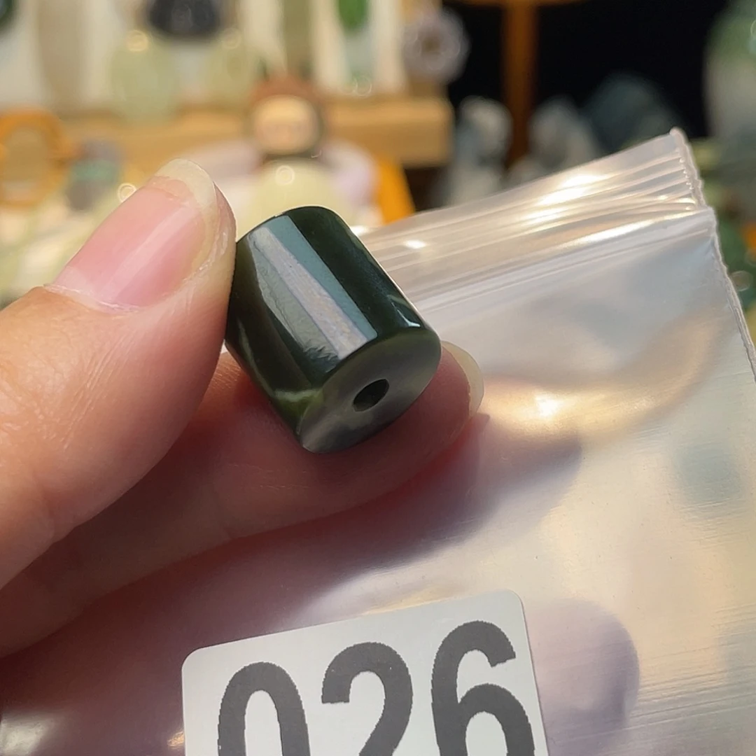 和田玉未镶嵌珠宝半成品