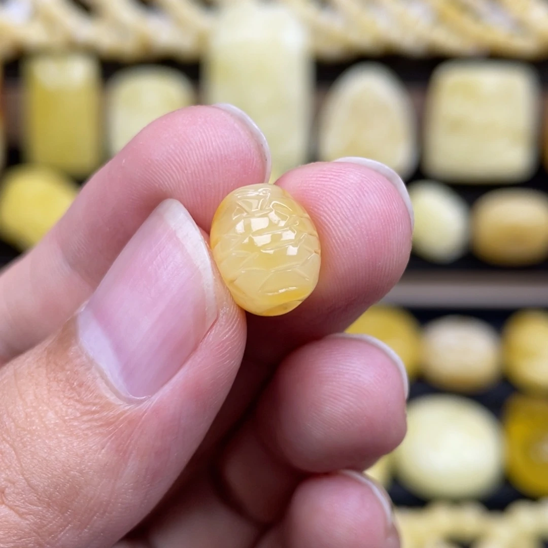 裸石琥珀未镶嵌琥珀蜜蜡