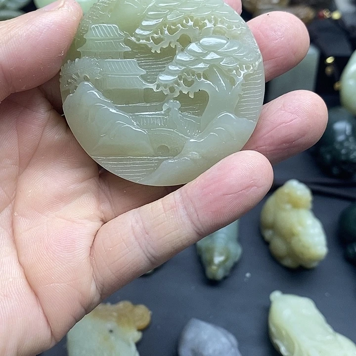 和田玉未镶嵌颈饰