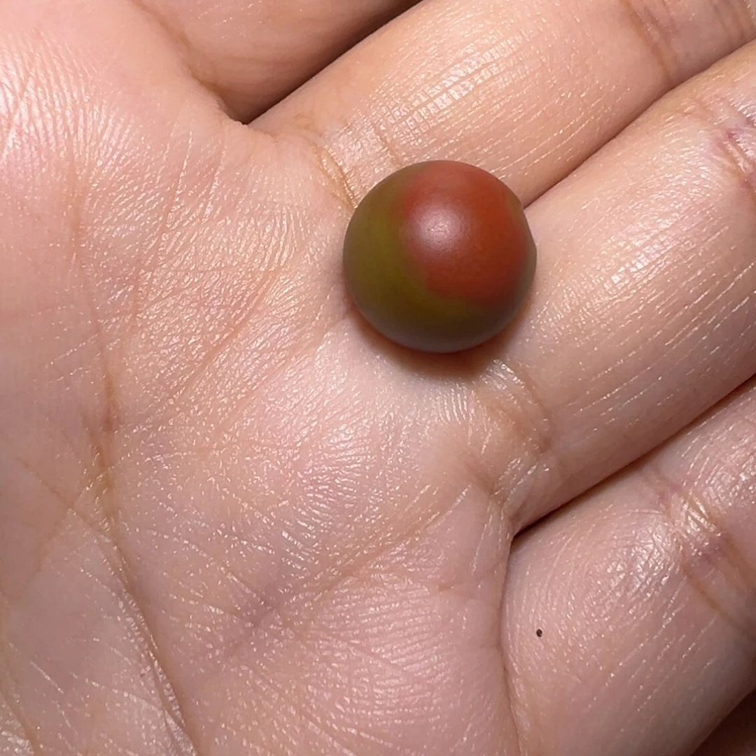 南红玛瑙珠宝奇石未镶嵌包浆圆珠11.9