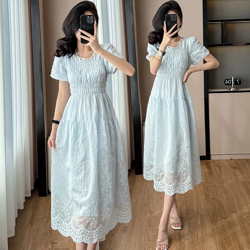 法式收腰显瘦泡泡袖连衣裙夏季女装2025新款重工蕾丝刺绣蓝色裙子