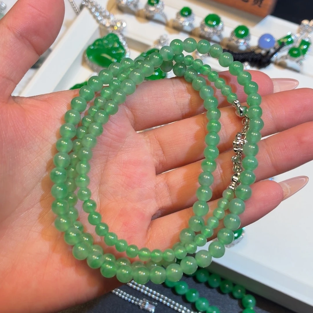 翡翠18K金镶嵌颈饰007冰绿珠串