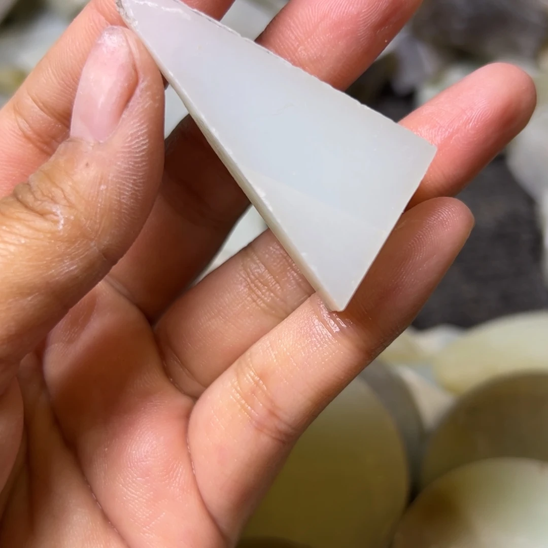 和田玉未镶嵌项链