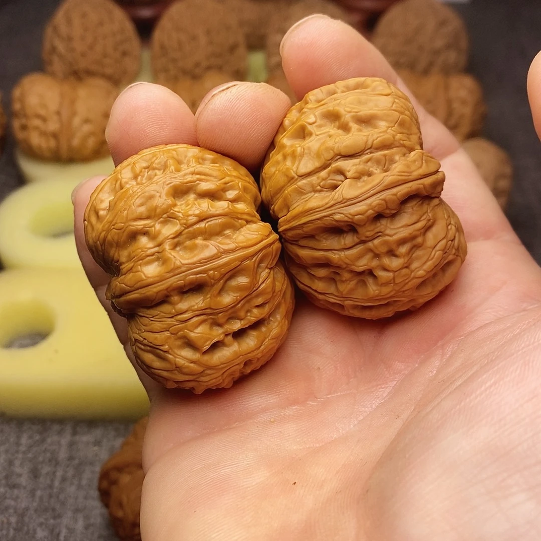 铁***@44尺元宝文玩核桃