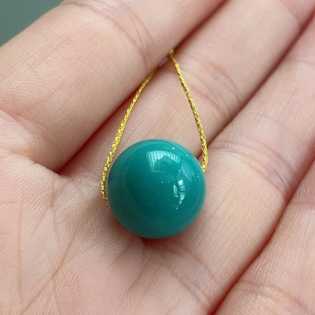 未镶嵌绿松石颈饰