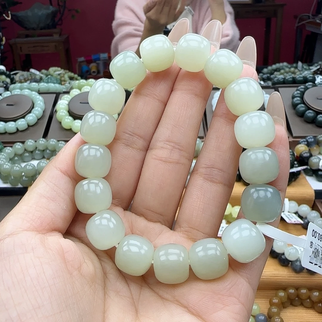 和田玉未镶嵌手串