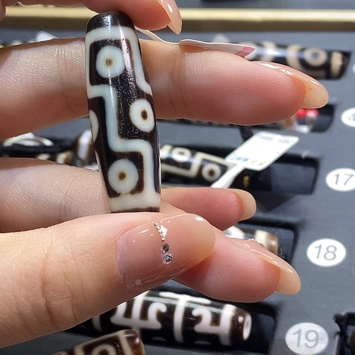 周***收玛瑙/玉髓（覆膜）未镶嵌颈饰