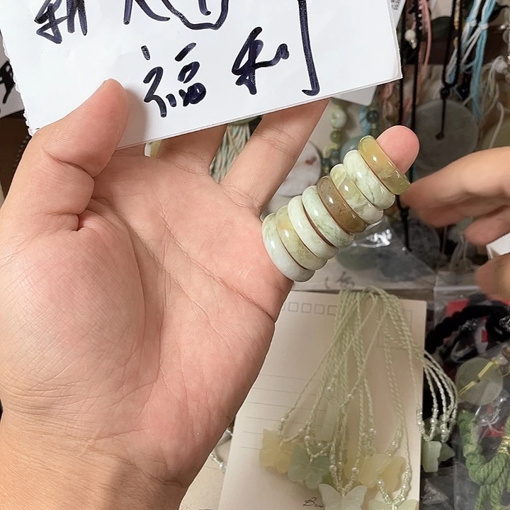 蛇纹石玉合金颈饰