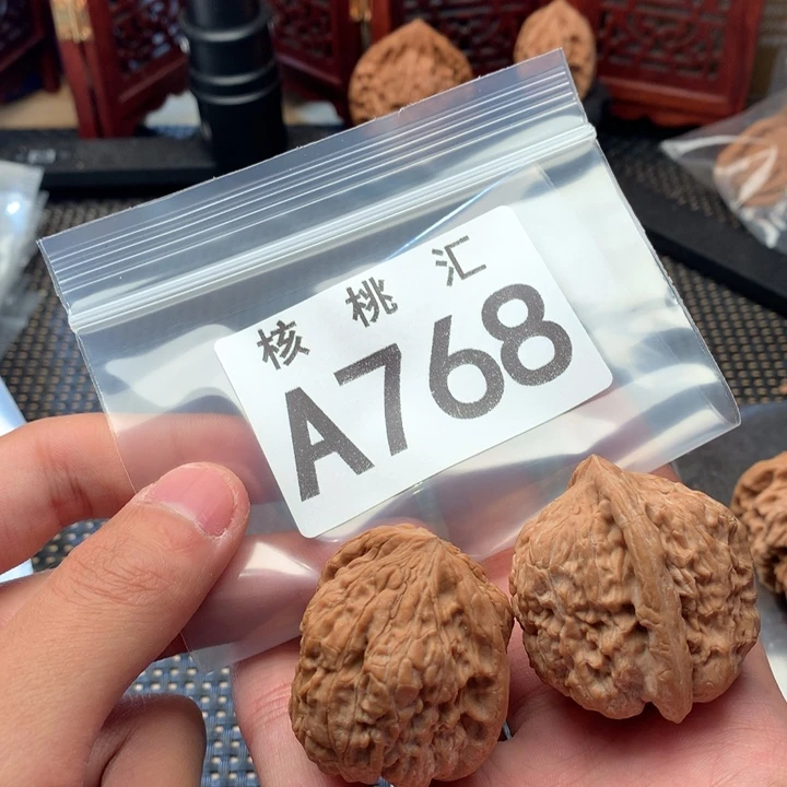 吊坠文玩核桃金钱豹