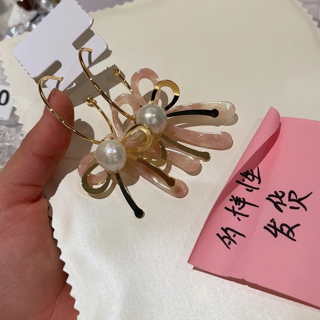 合金淡水珍珠耳饰