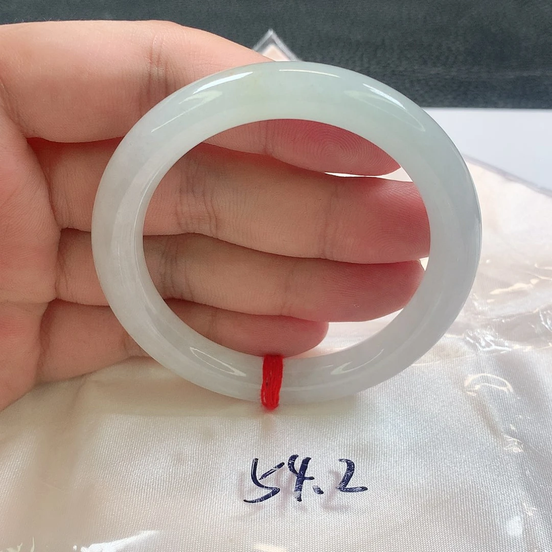 未镶嵌手镯（圆镯）翡翠371号