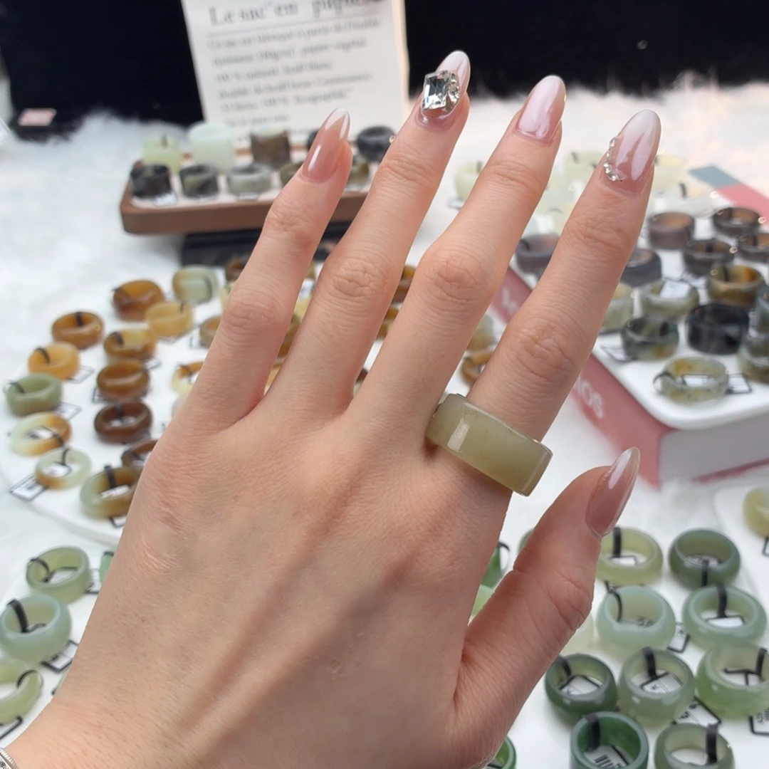 夜***夜和田玉（糖玉）未镶嵌戒指z18冰糖草花直切17.4