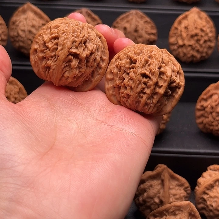 守***中核桃41秦岭原树雪花狮子头