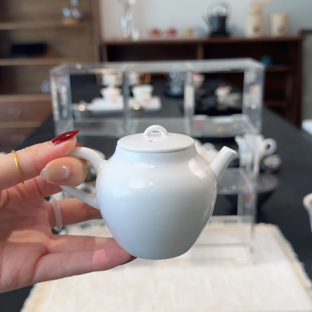 清仓福利 手作白瓷小壶