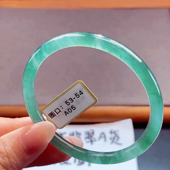 翡翠未镶嵌手镯翡翠手镯12