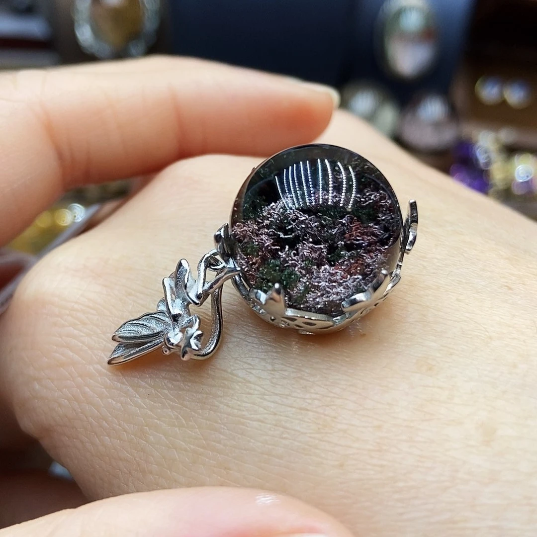 水晶吊坠银S925镶嵌静****?