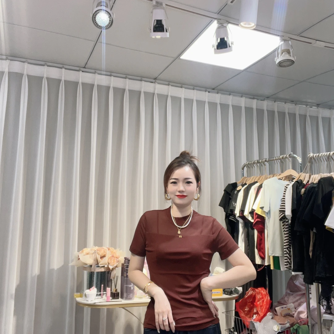 大美小美 微胖MM（现货福利）常规短袖修身简约上衣