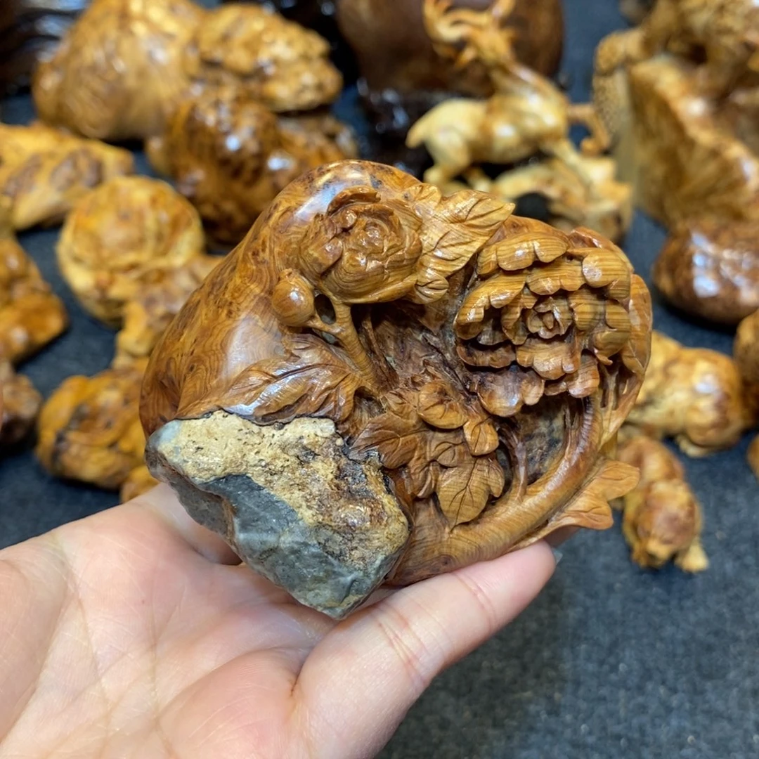 柏木（崖柏）精品陈化黑金蚂蚁腿抱石花开富贵摆件