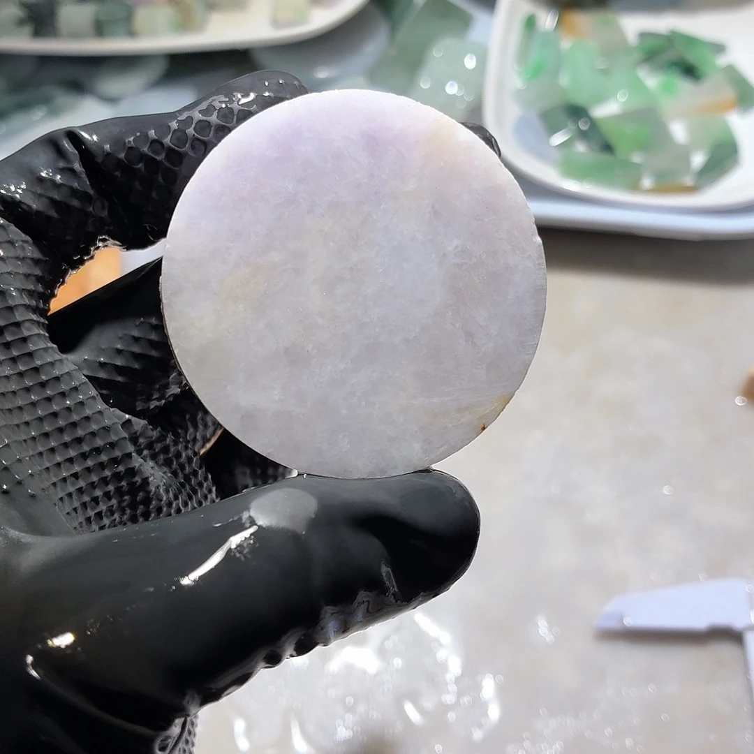 颈饰未镶嵌翡翠边角料