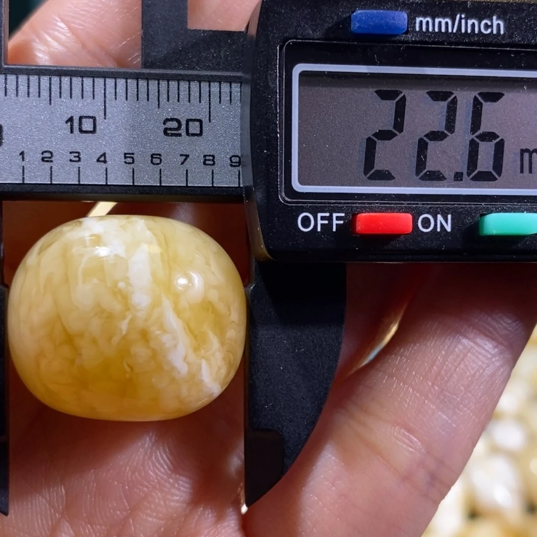 琥珀裸石未镶嵌遇**頭配饰