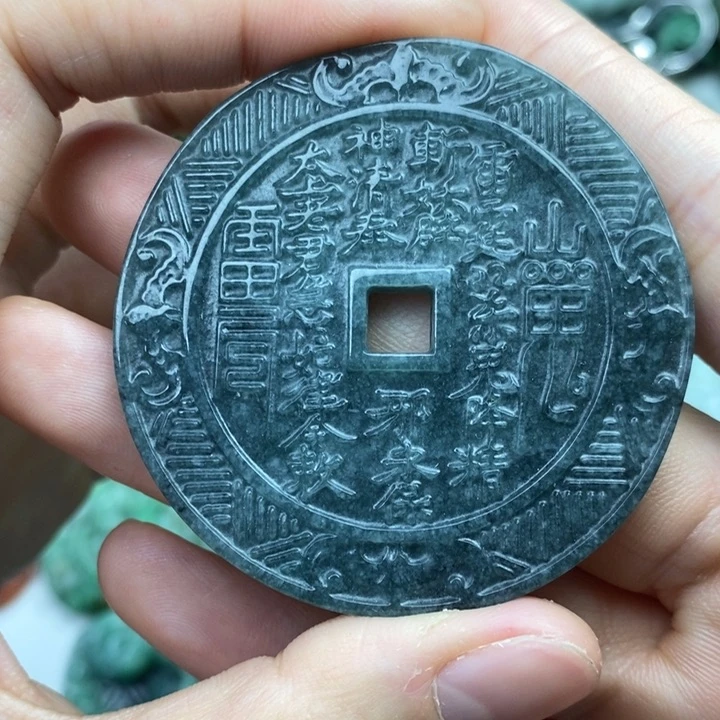颈饰未镶嵌翡翠吊坠