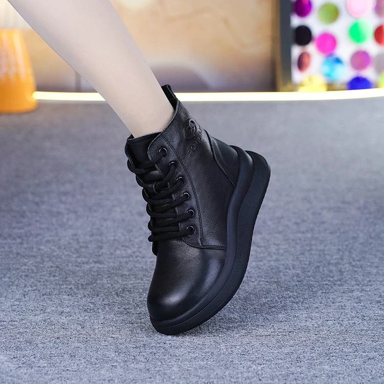 33608马丁靴秋冬新款头层牛皮软底软面加绒保暖平跟棉靴厚底短靴