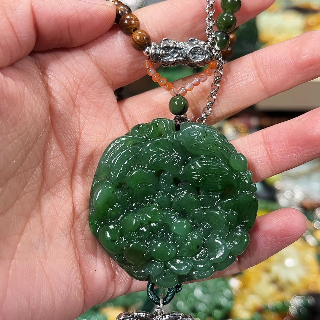 颈饰未镶嵌和田玉