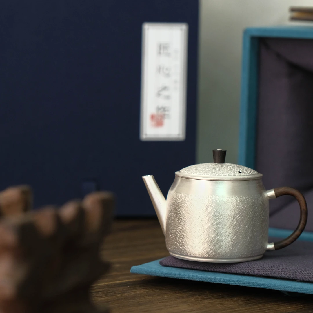 壶尔摩斯《布纹》家用茶壶纯手工小容量便携约80g 约120cc足银999