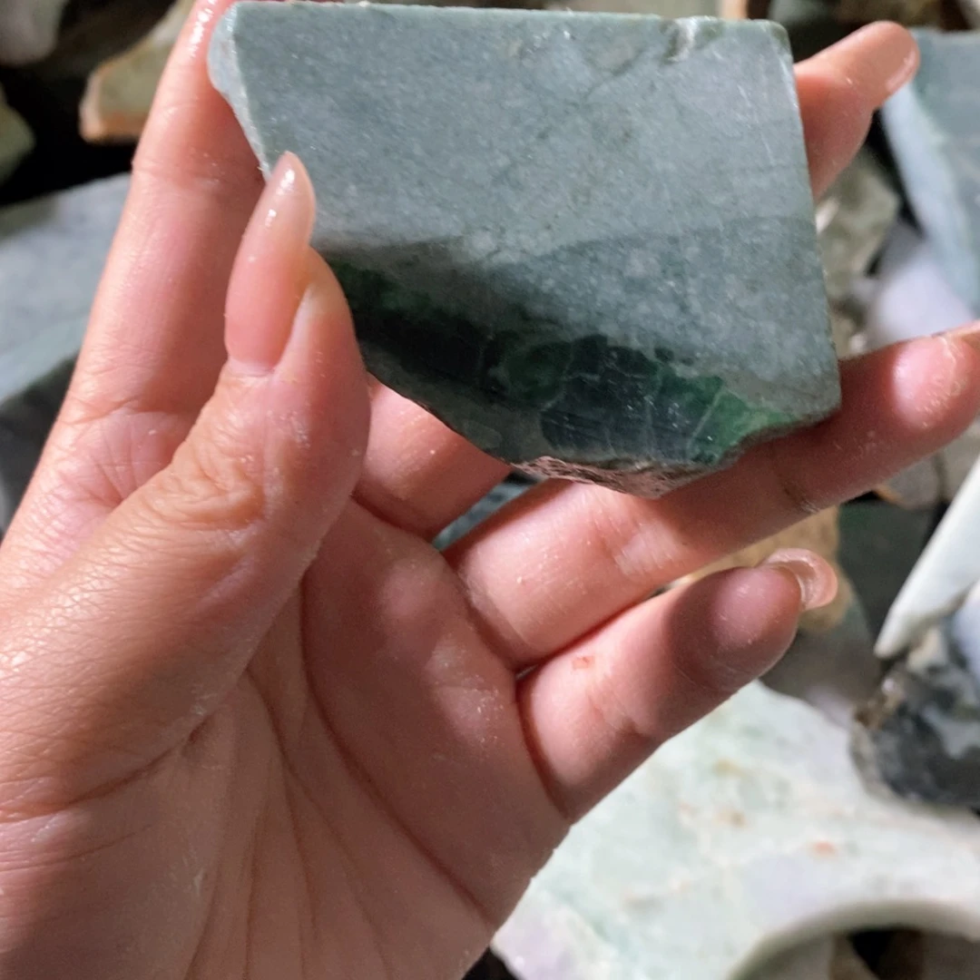 颈饰未镶嵌翡翠天然翡翠