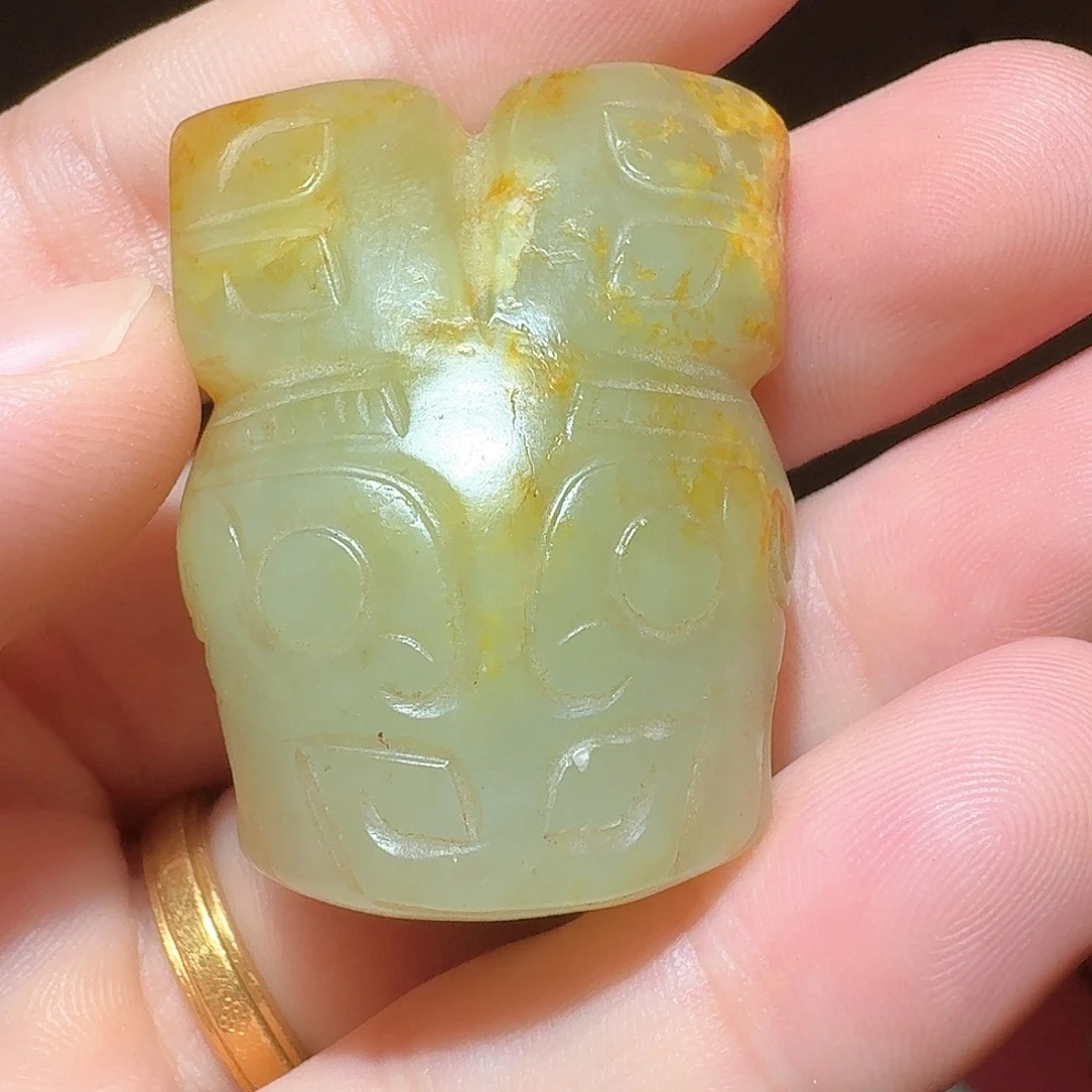 手饰和田玉未镶嵌