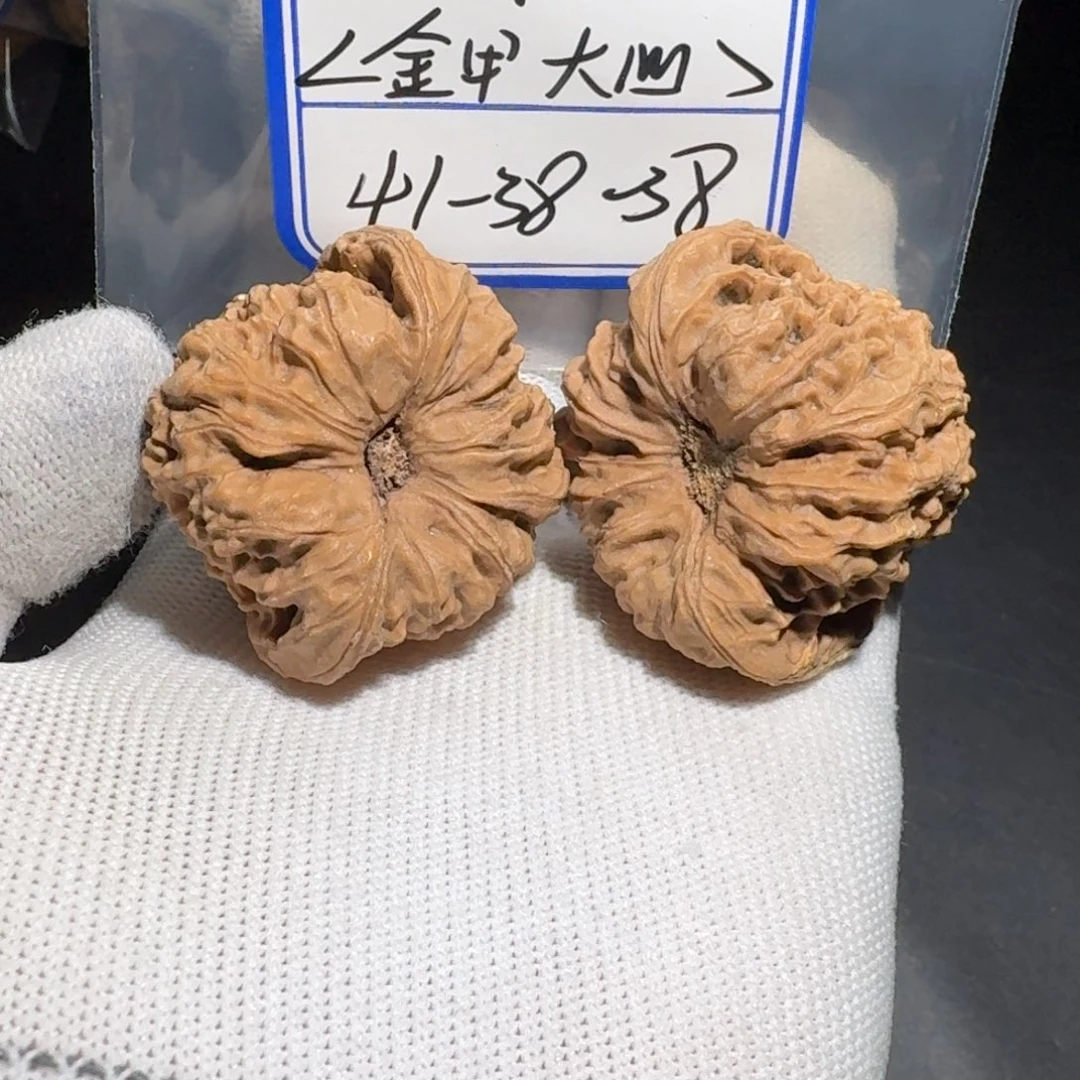 文玩核桃把件35号黄金甲村将