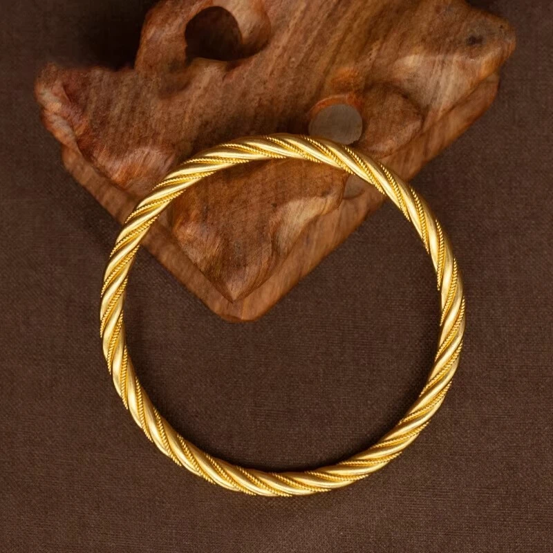 铜合金手镯 古法麻花金色平安手镯女款复古风高级感花丝编织手环