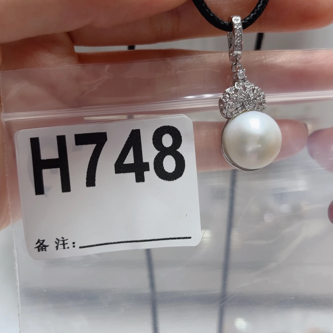 未镶嵌颈饰淡水珍珠