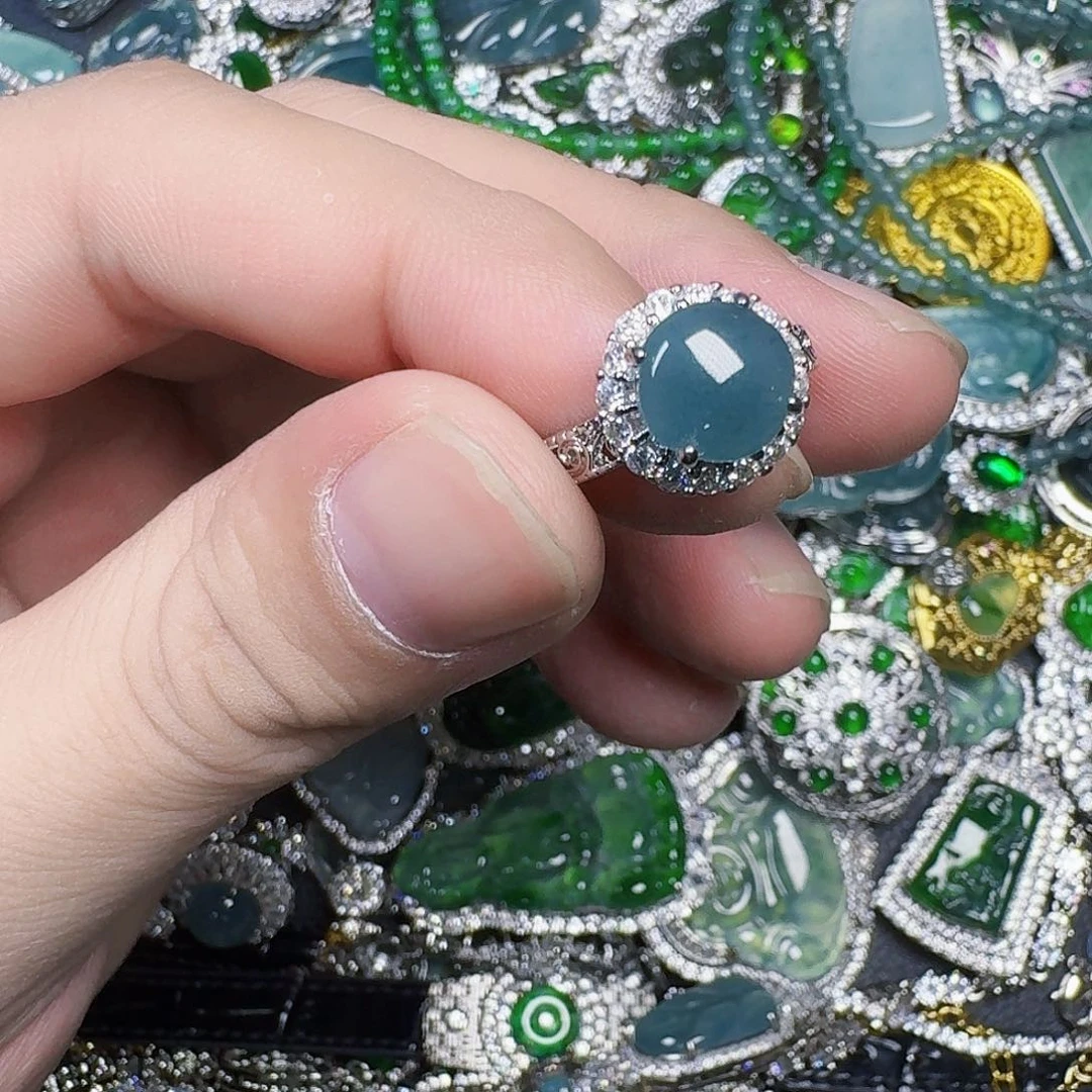 翡翠未镶嵌颈饰天然A货翡翠放漏