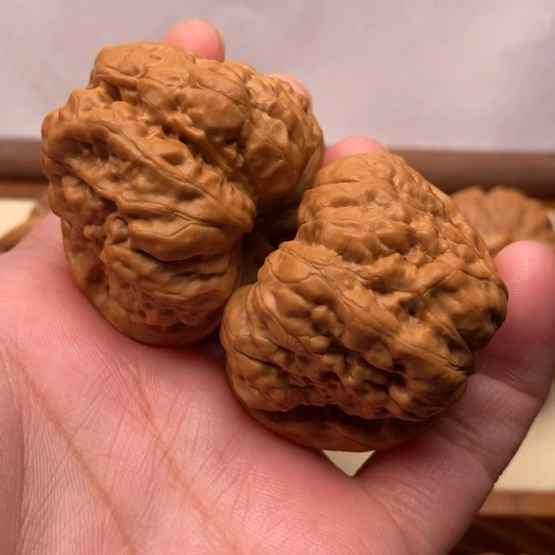 【闪购商品】把件文玩核桃N****s边42左右